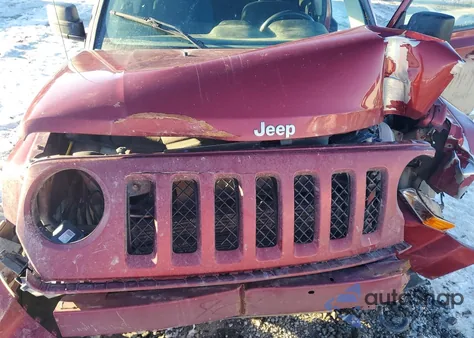 2015 Jeep Patriot Latitude z USA, uszkodzony, nr VIN 1C4NJRFB8FD340398